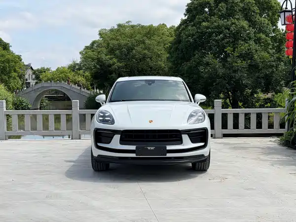 Porsche Macan 2022