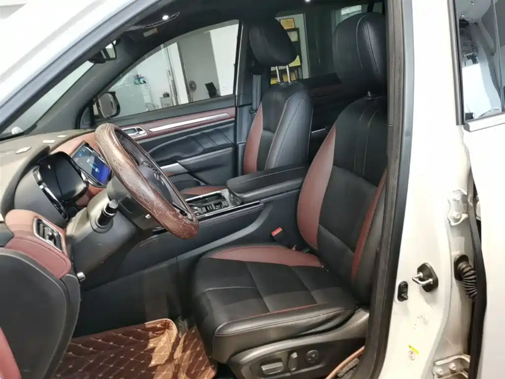 GAC Motor Trumpchi GS8 2020 — фото 15
