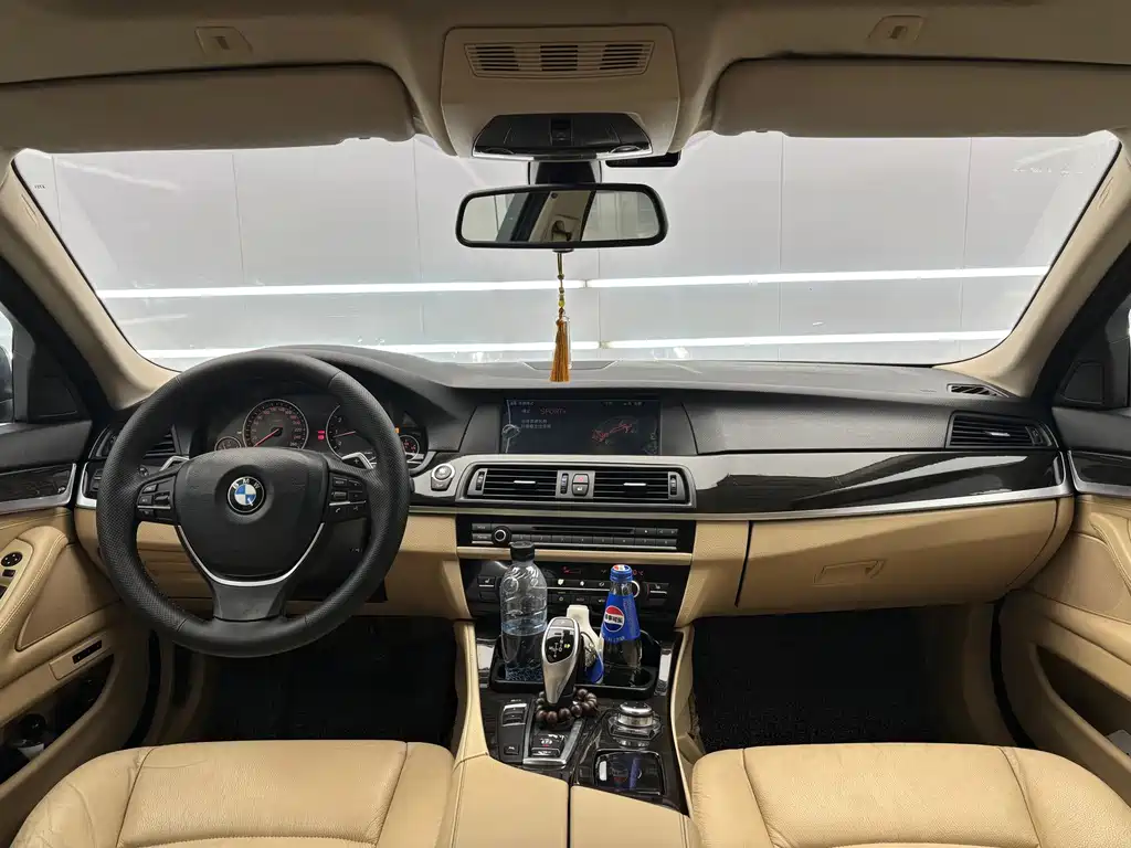 BMW 5 Series 2013 — фото 11
