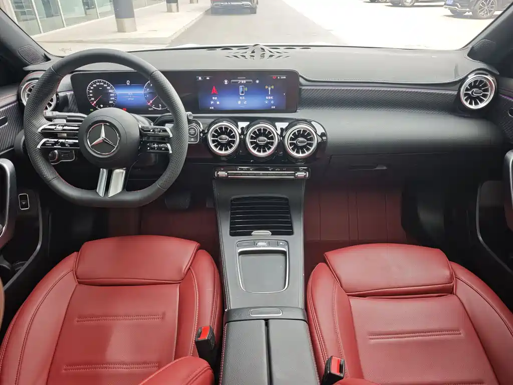 Mercedes-Benz A-Class 2025 — фото 14