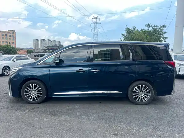 GAC Trumpchi M8 2021