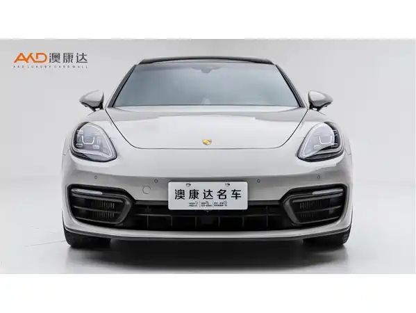 Porsche Panamera 2024