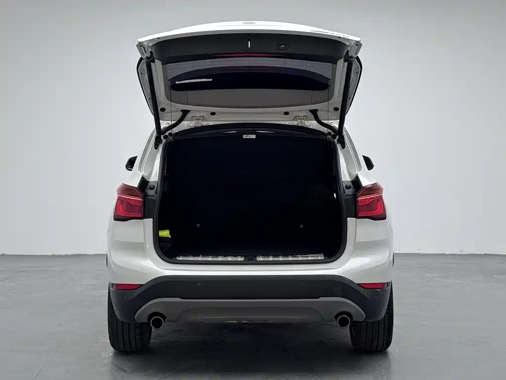 BMW X1 2019 — фото 18