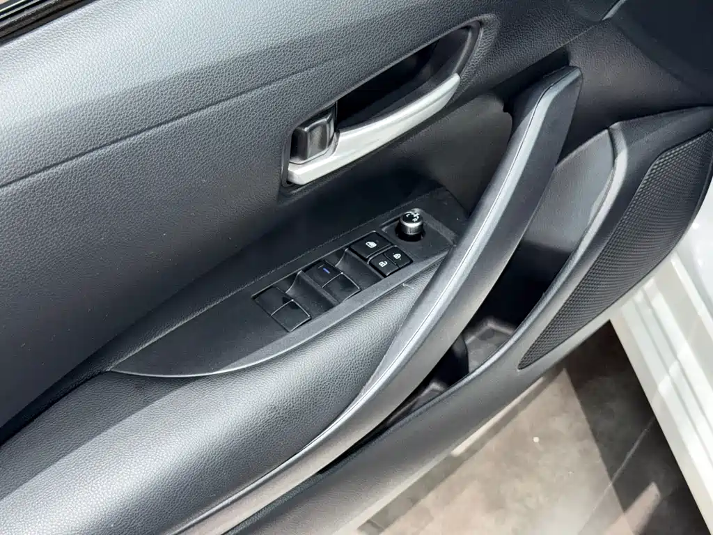 Toyota Corolla 2021 — фото 15