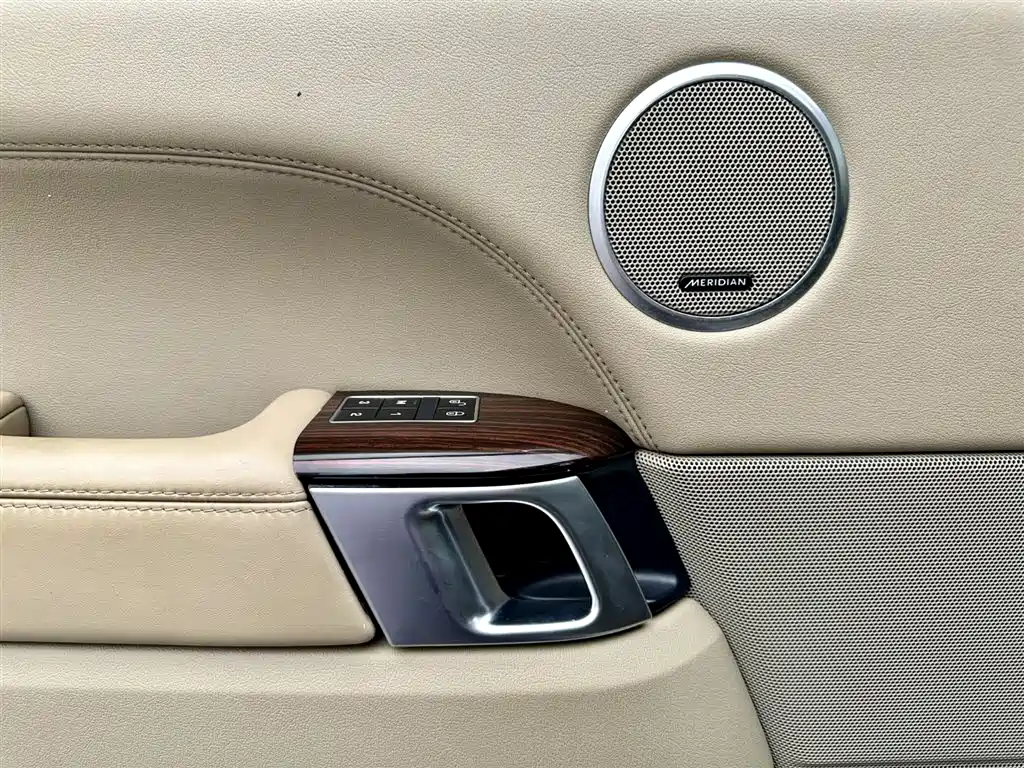 Land Rover Range Rover 2015 — фото 19