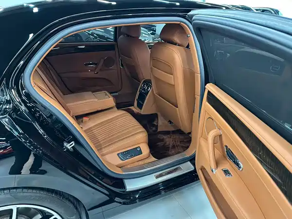 Bentley Flying Spur 2017