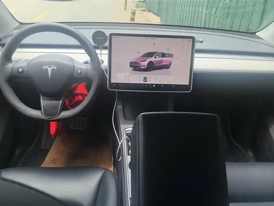 Tesla Model Y 2023 — фото 12
