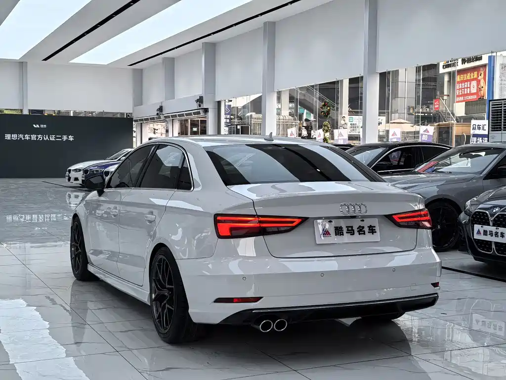 Audi A3 2018 — фото 15