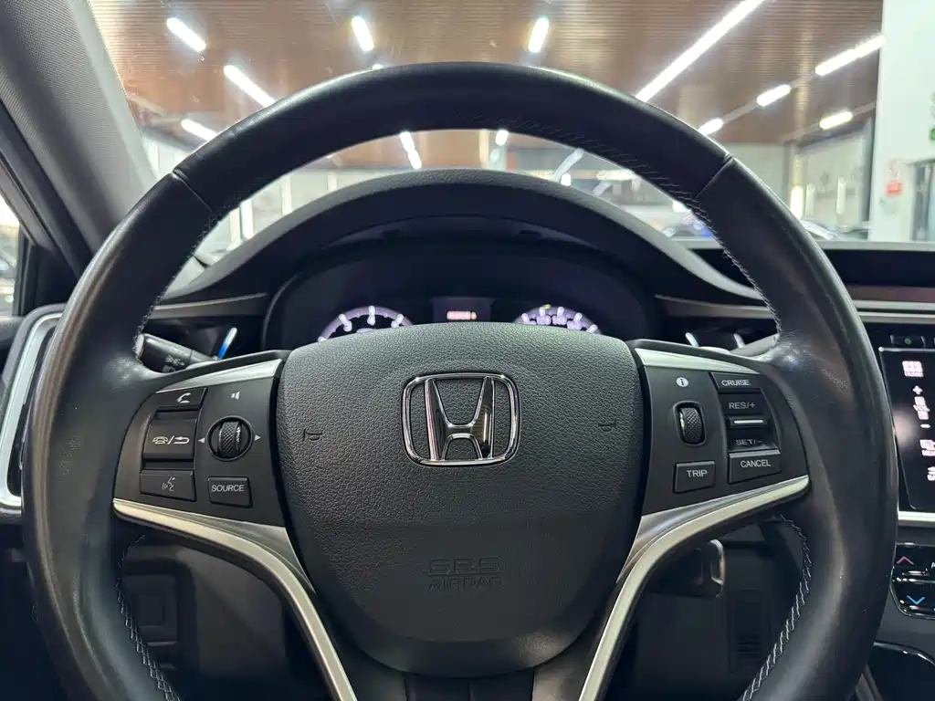 Honda Spirior 2016 — фото 10