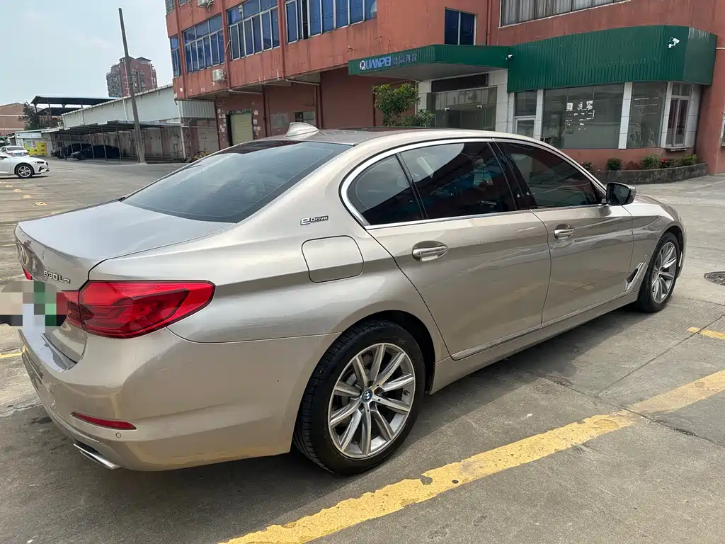 BMW 5 Series New Energy 2018 — фото 6