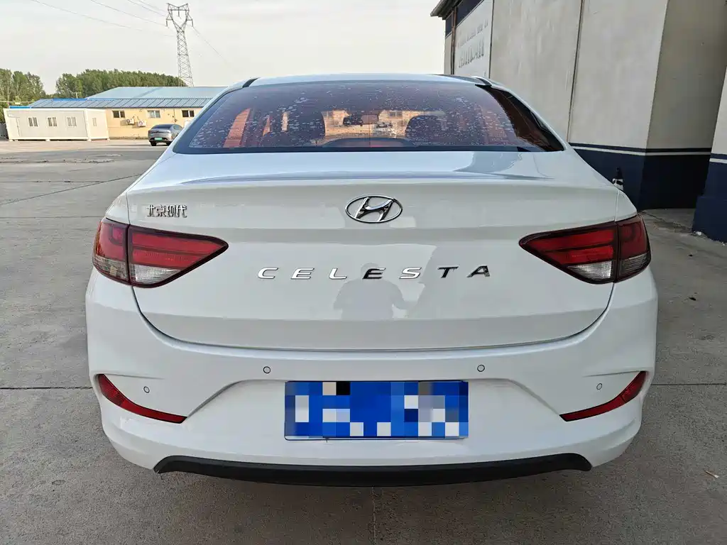 Hyundai Elantra 2022 — фото 5