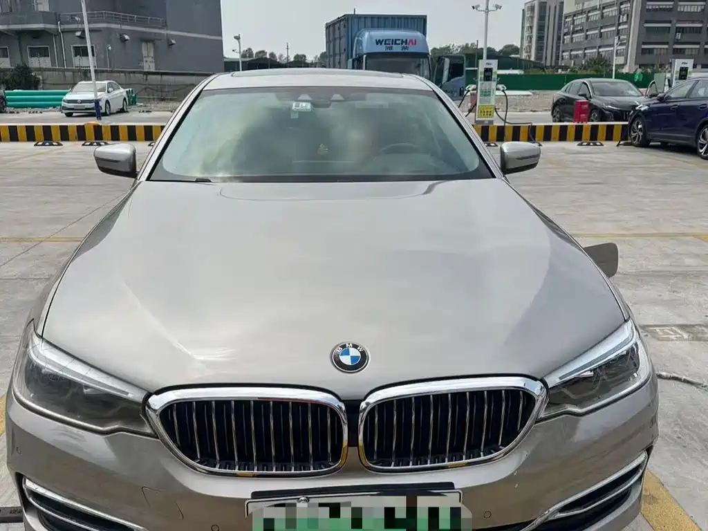 BMW 5 Series New Energy 2018 — фото 2