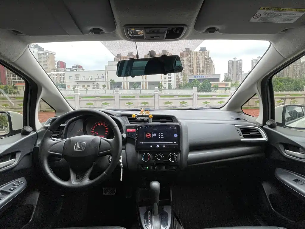 Honda Fit 2015 — фото 9