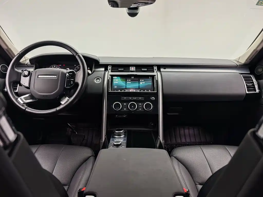 Land Rover Discovery 2020 — фото 9