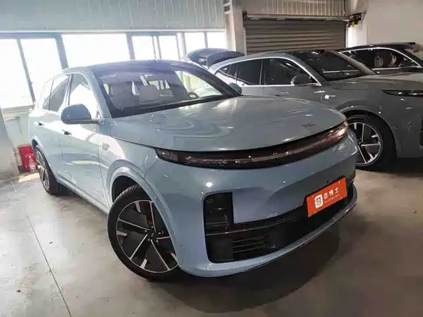 Li Auto L7 2025
