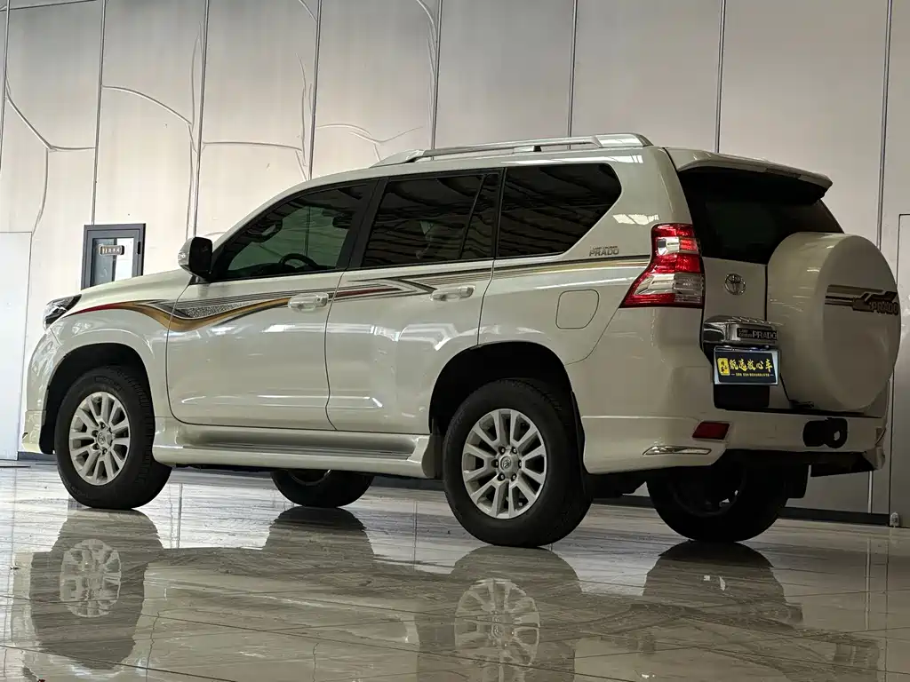 Toyota Prado 2016 — фото 4