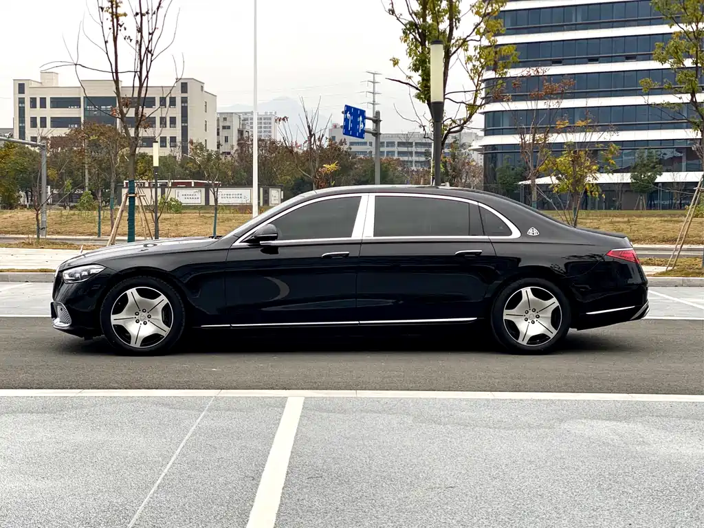 Mercedes-Benz S-Class 2023 — фото 3