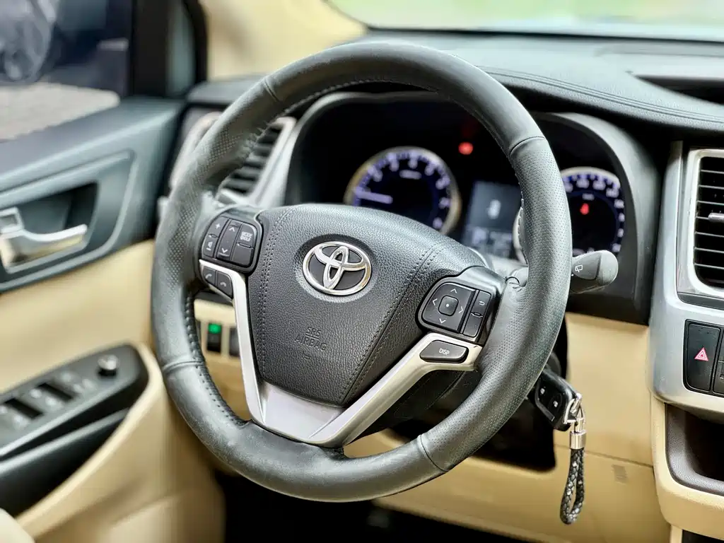 Toyota Highlander 2019 — фото 18