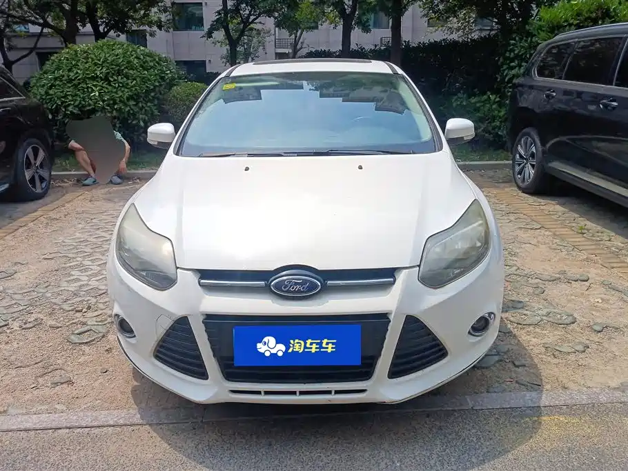 Ford Focus 2015 — фото 2