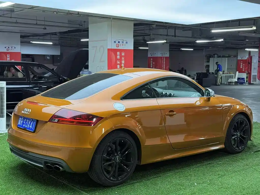 Audi TTS 2015 — фото 5