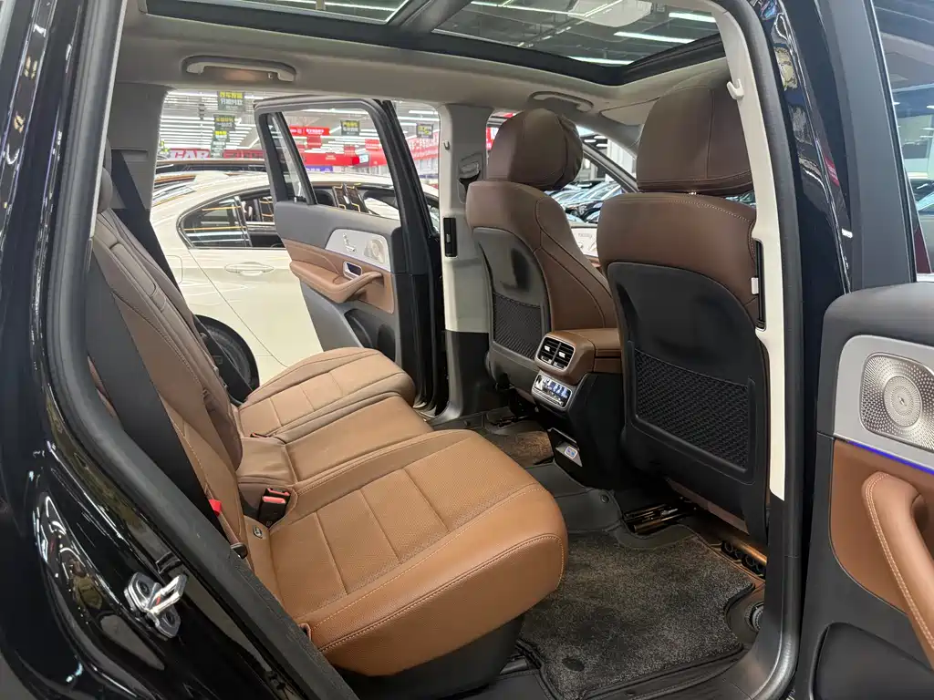 Mercedes-Benz GLS 2025 — фото 13