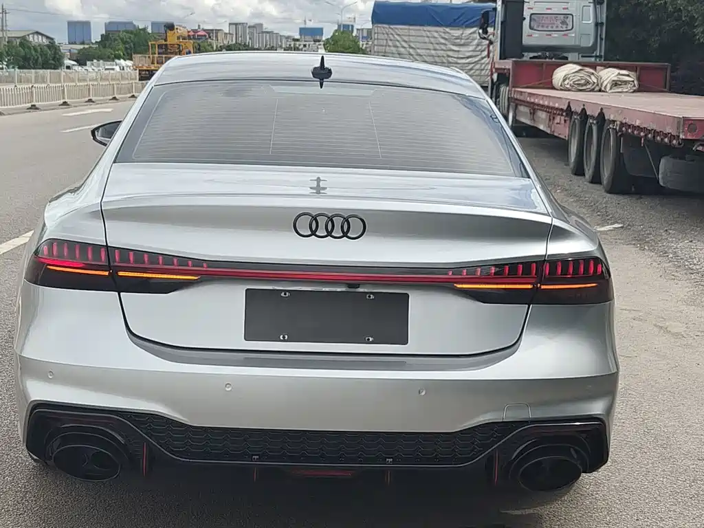 Audi A7L 2023 — фото 7