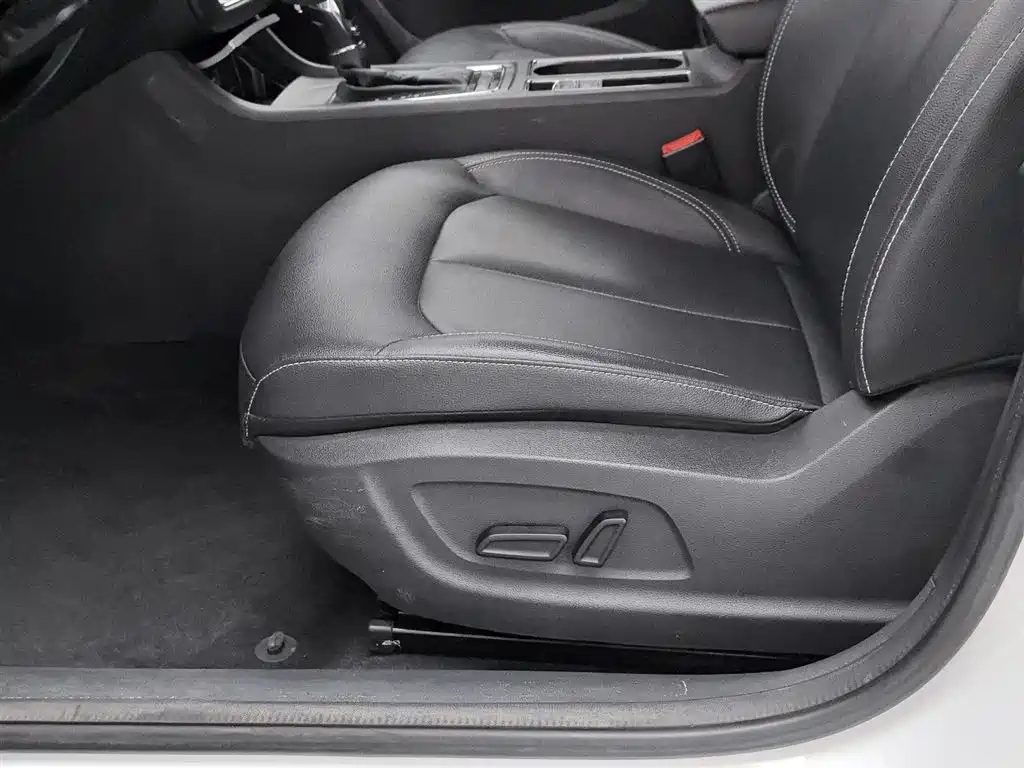 Roewe i6 Classic 2020 — фото 20