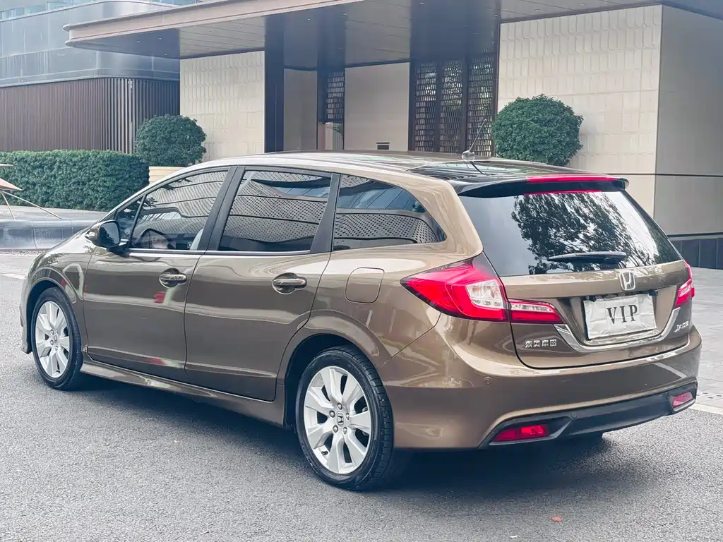 Honda Jade 2016 — фото 4