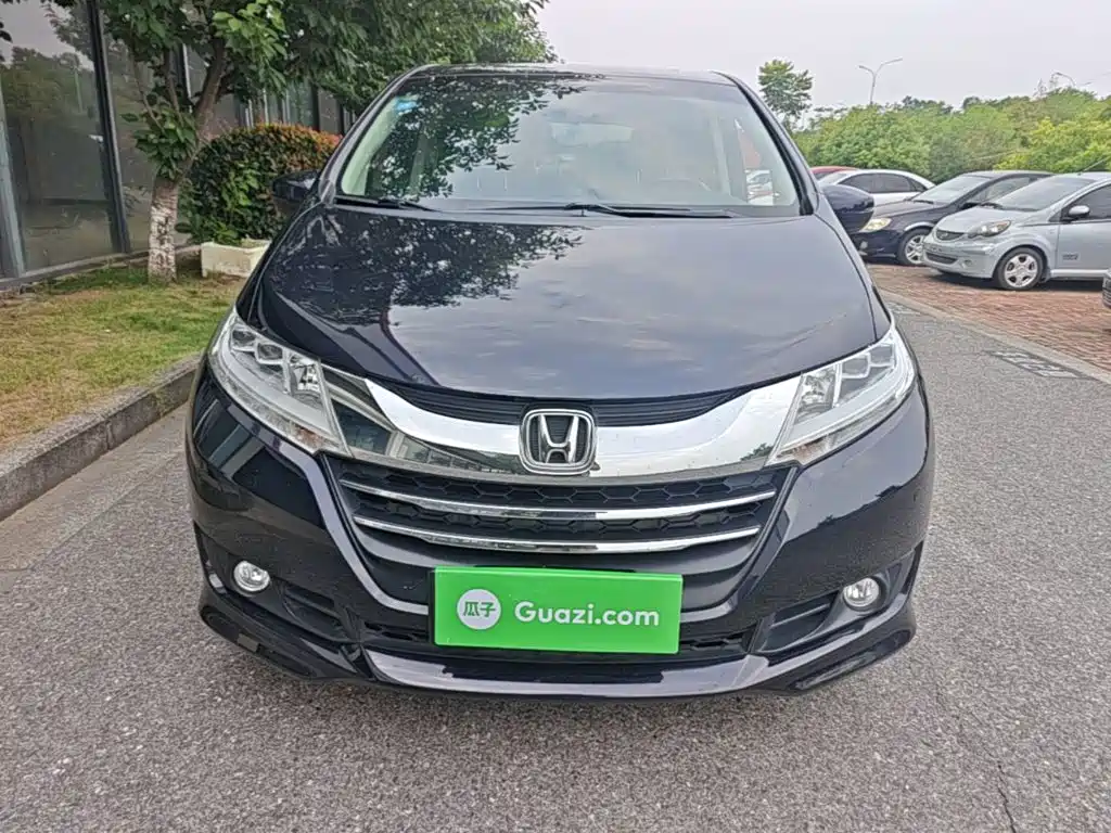 Honda Odyssey 2017 — фото 3