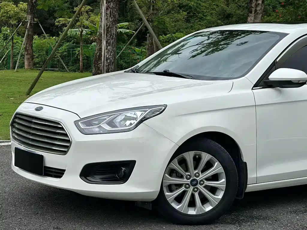 Ford Forrest 2018