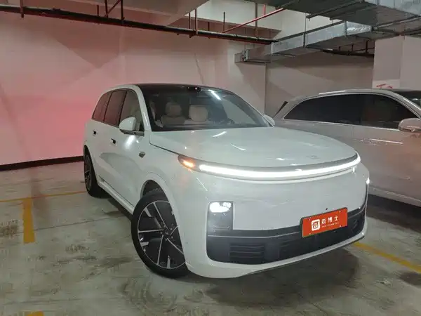 Li Auto L9 2025
