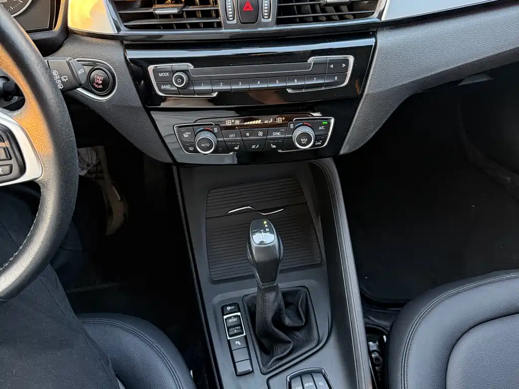 BMW X1 2016 — фото 10