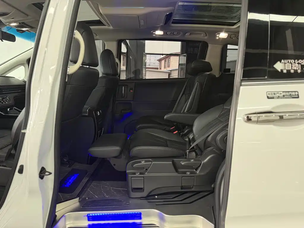 Honda Odyssey 2023 — фото 17