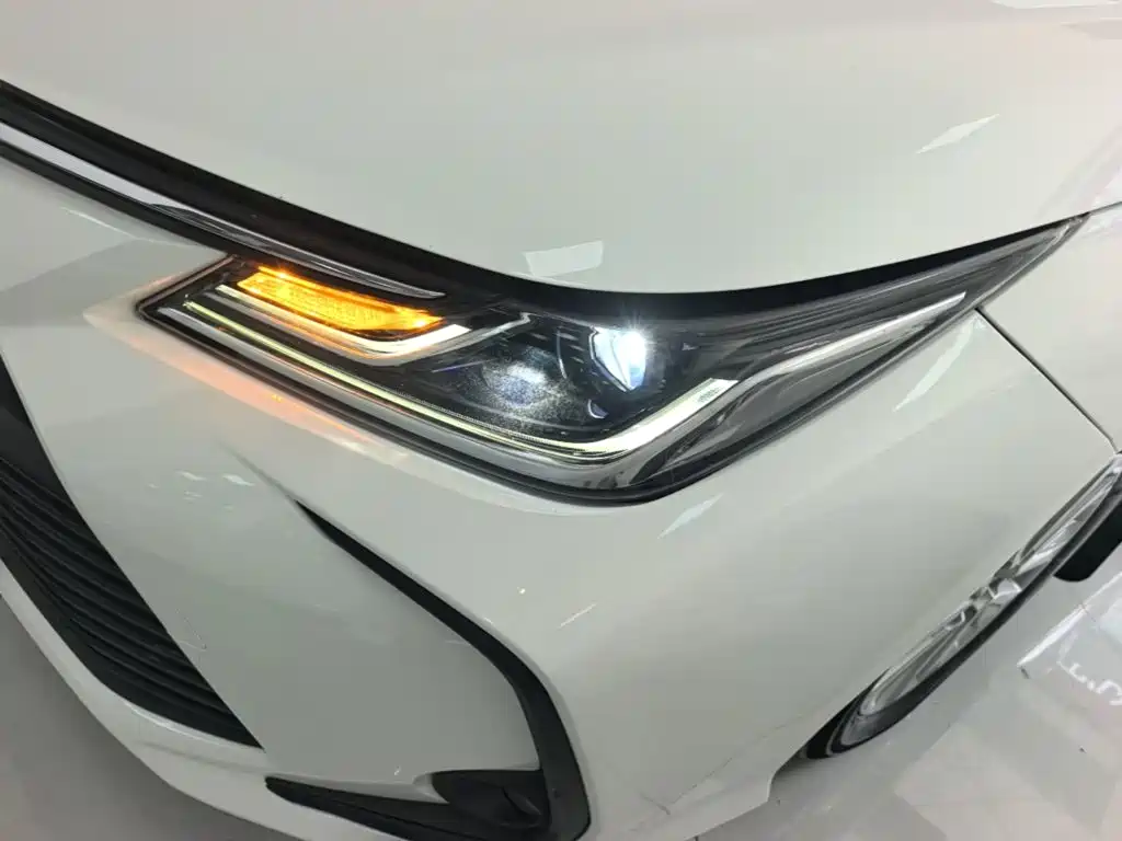 Toyota Corolla 2022 — фото 24