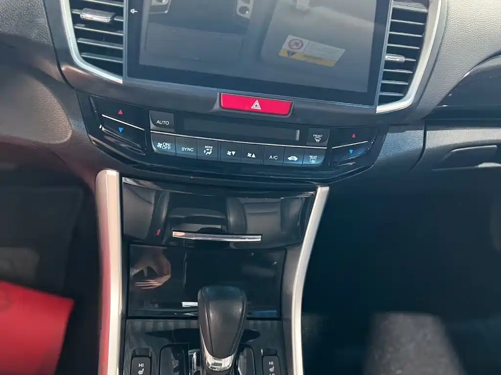 Honda Accord 2017 — фото 6