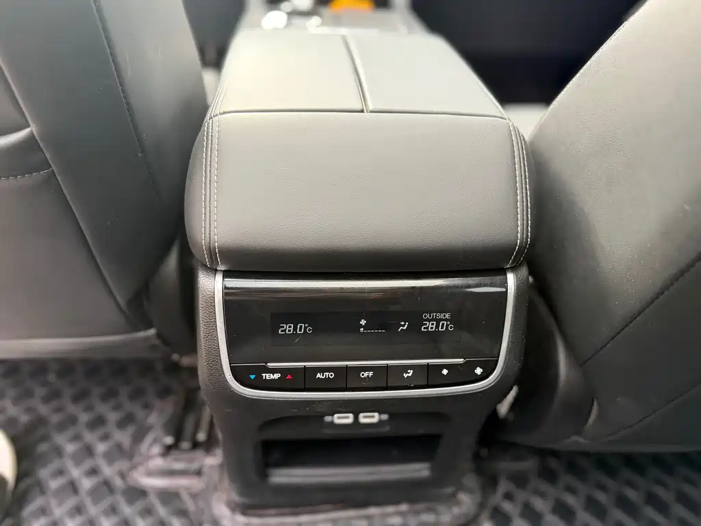 GAC Motor Trumpchi GS8 2022 — фото 16