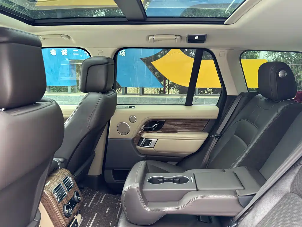 Land Rover Range Rover 2020 — фото 12