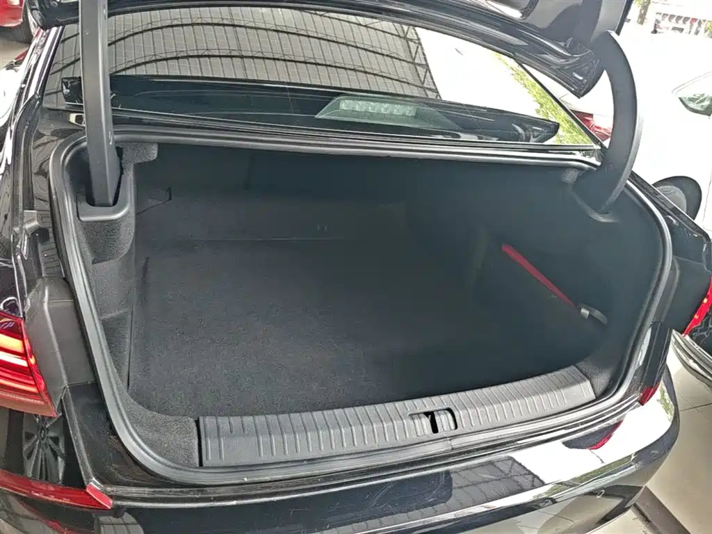 Volkswagen Passat 2023 — фото 19