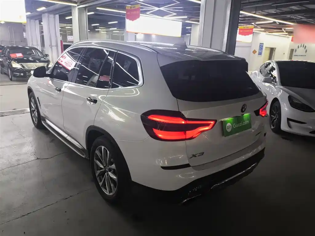 BMW X3 2018 — фото 23