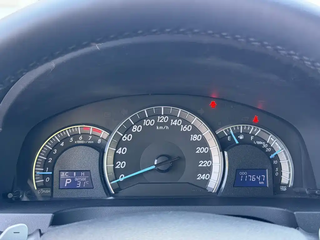 Toyota Camry 2015 — фото 16