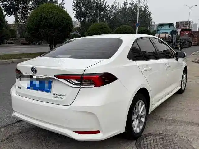 Toyota Corolla 2022 — фото 9