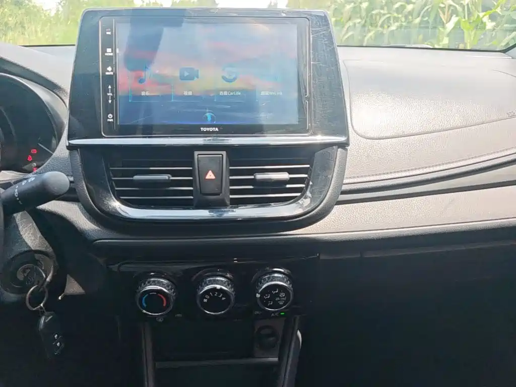 Toyota Vios 2022 — фото 13