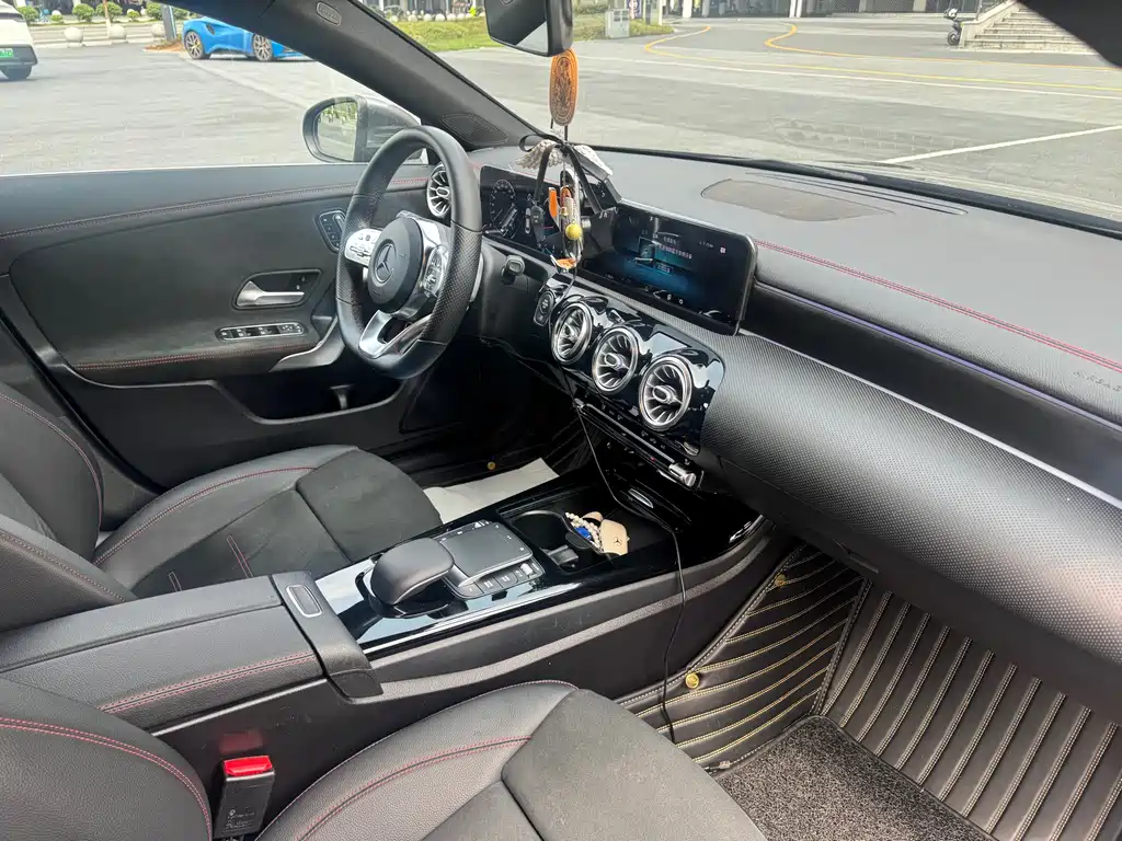 Mercedes-Benz CLA 2020 — фото 9