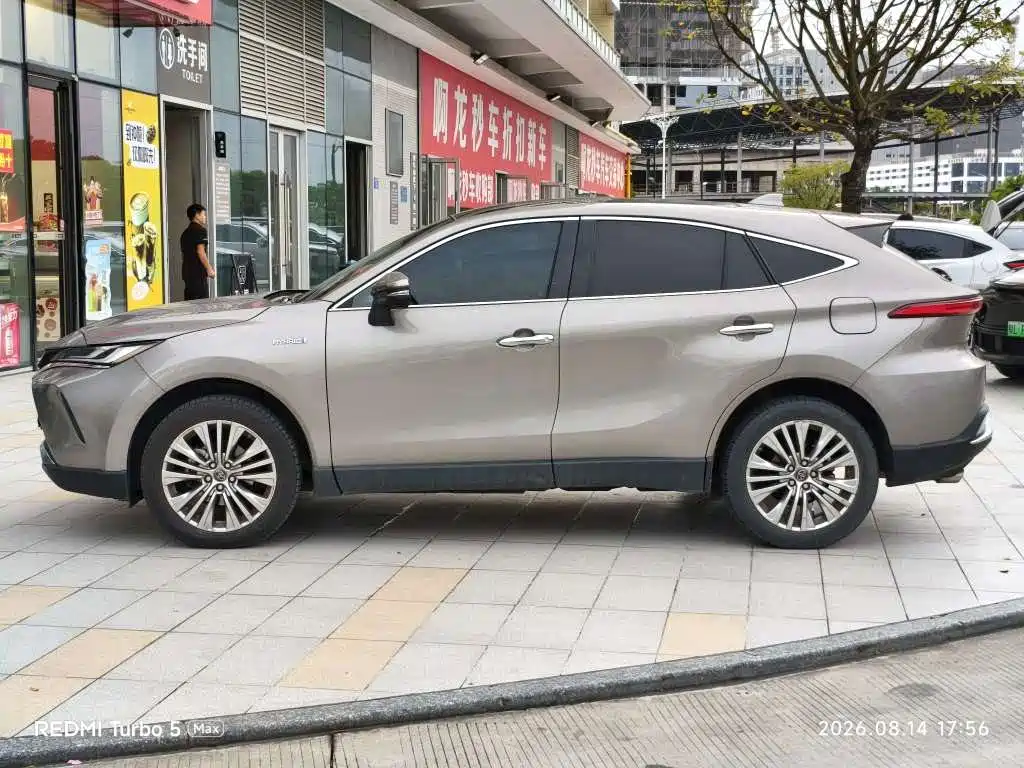 Toyota Harrier 2022 — фото 3