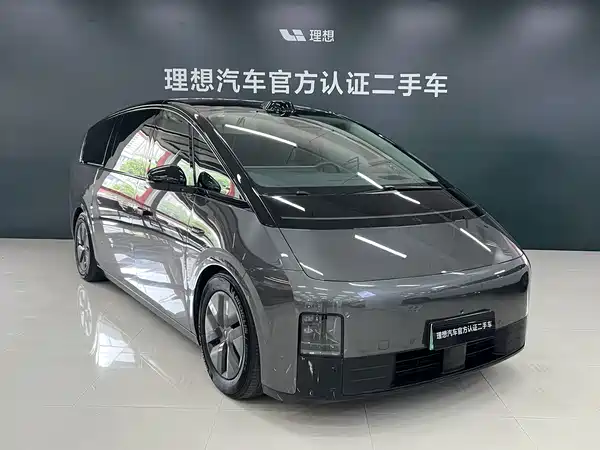Li Auto MEGA 2024