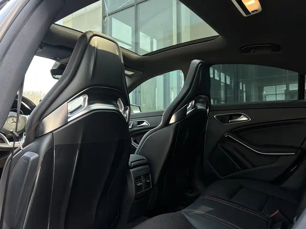 Mercedes-Benz CLA AMG 2019 — фото 10