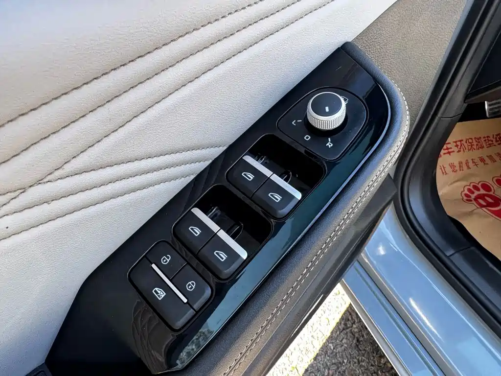 Geely Xingrui 2022 — фото 16