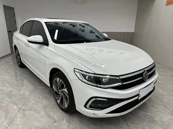Volkswagen Bora 2023