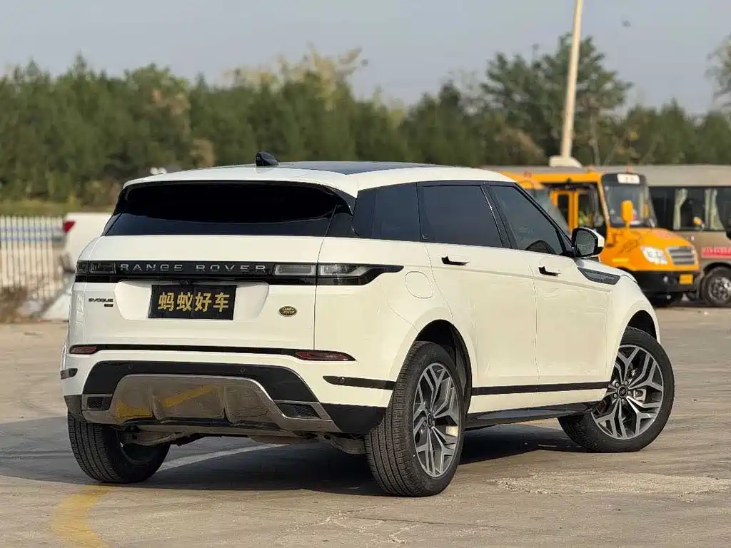Land Rover Evoque 2023
