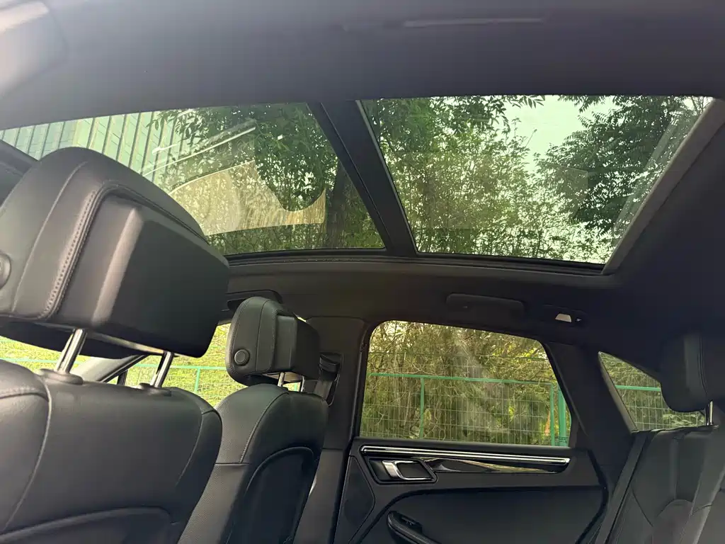 Porsche Macan 2015 — фото 15